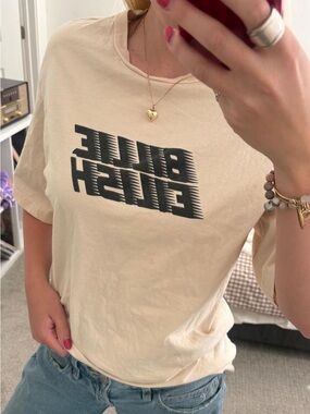 billie eilish cream graphic tee!!
